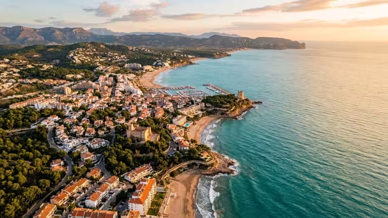 Golf en la Costa de Castellón: campos, green fees y escapadas desde Oropesa del Mar